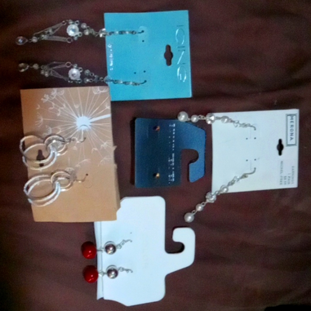 Earnings 5 sets bundle all new with tags